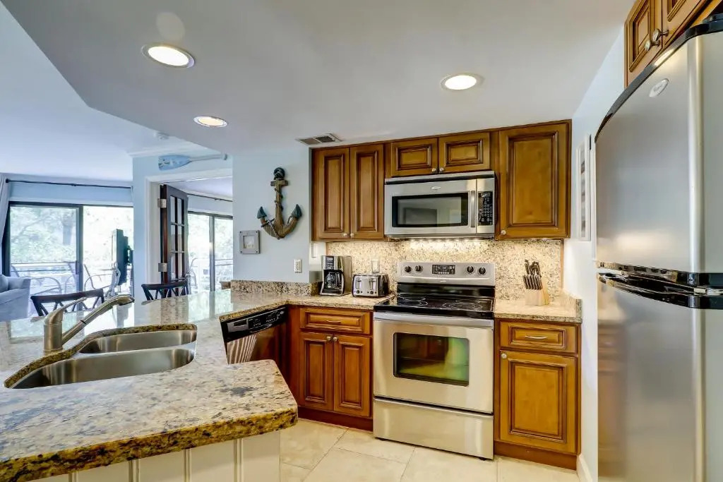 Wonderful Luxury Updated Villamare with Pool Bikes & Beach Gear included