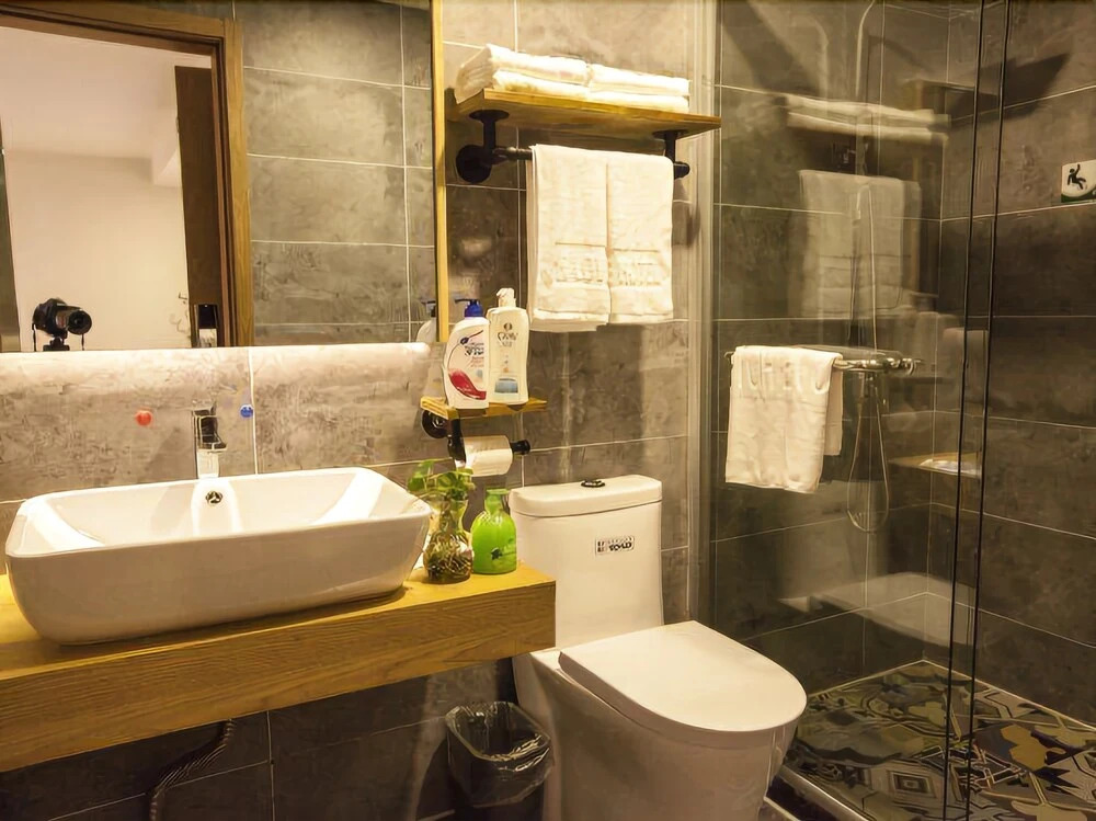 Yue Love Hotel