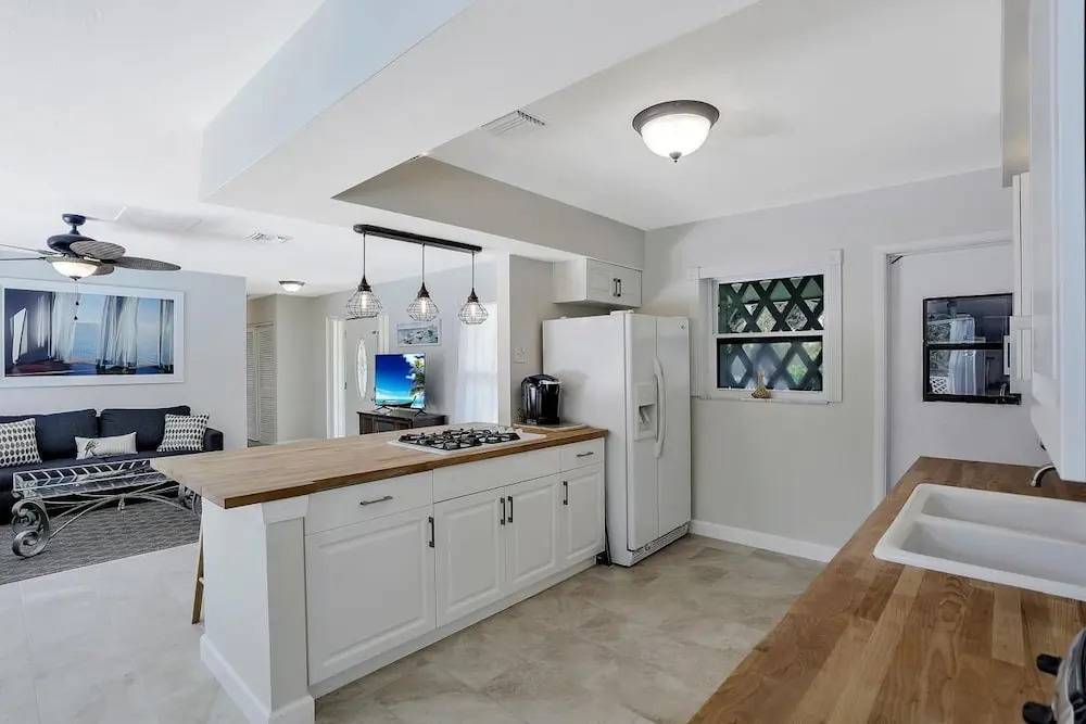 Skylark Avenue Pool Home