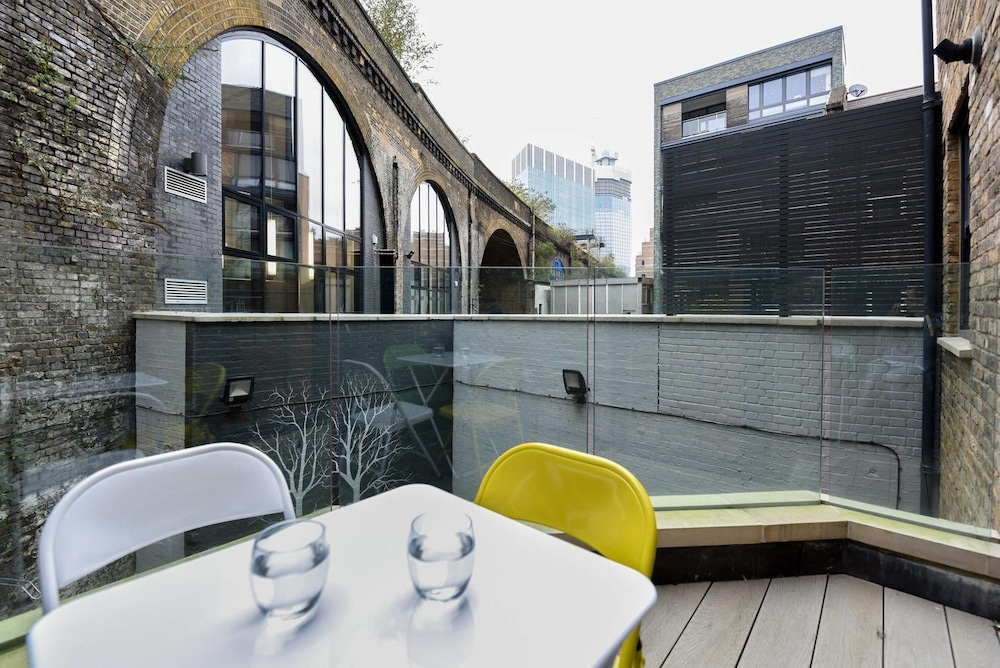 Loft Style Apartment in Central London! 2br!