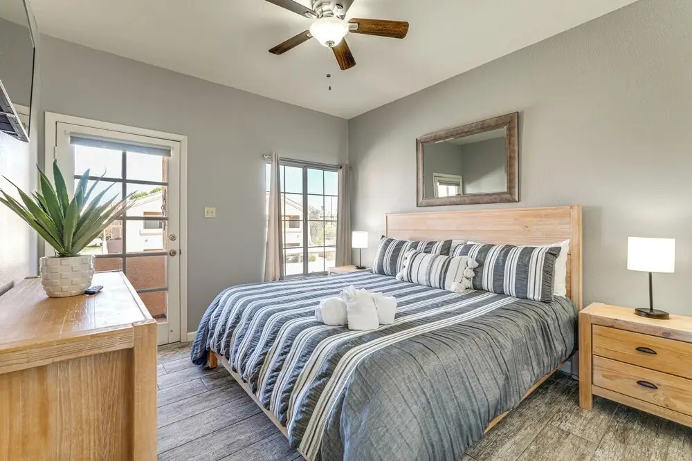 Walk to Rotary Park: Lake Havasu City Condo