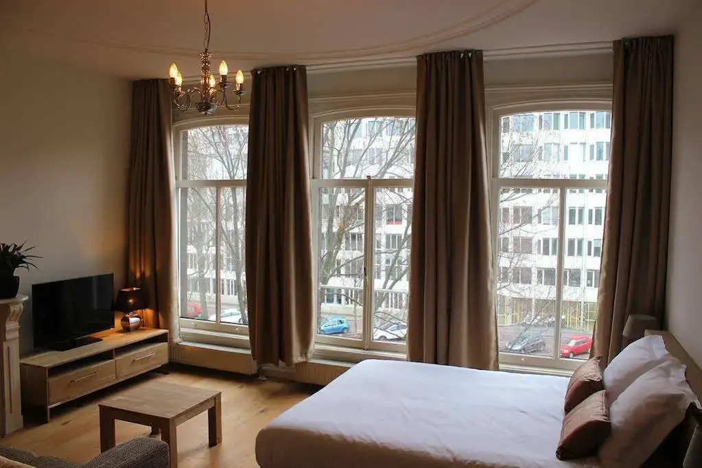 Amsterdam Jewel Canal Apartments