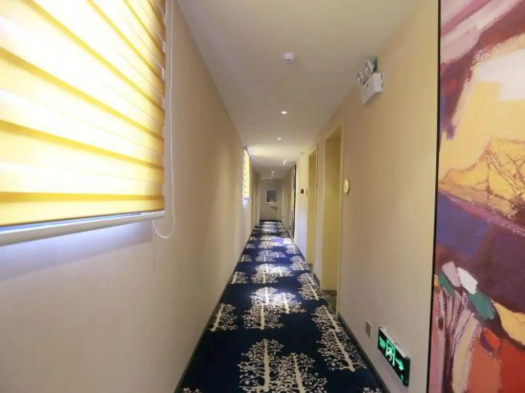 SET Chain Hotel (Xiangyang Yunxing Road)