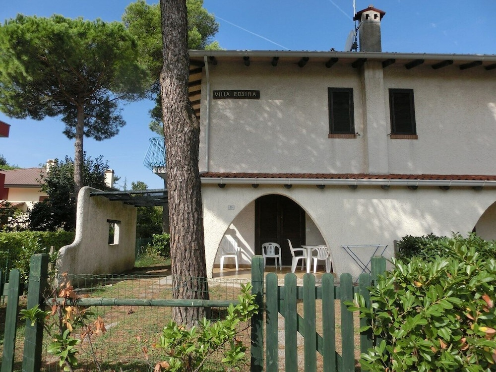 Incredible Apartment With Private Garden - Beahost