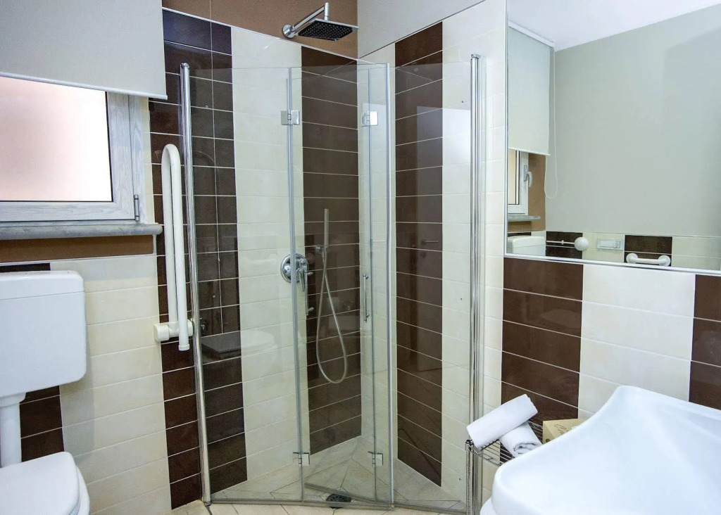 Hotel Cera Una Volta
