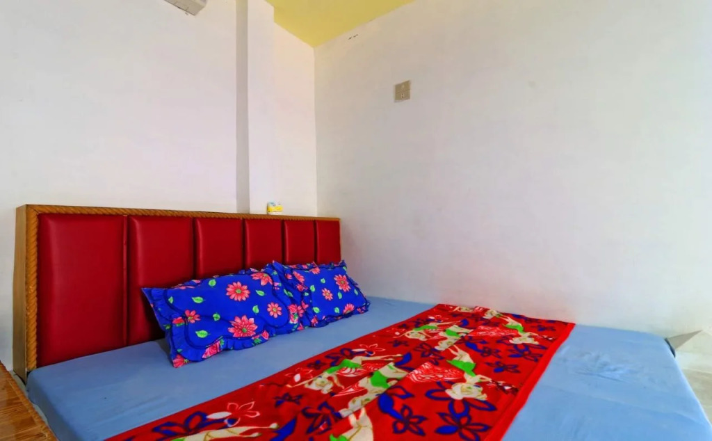 Hotel Rembulan & Karaoke