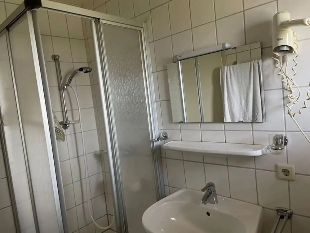 Attractive Apartment Near Town Center