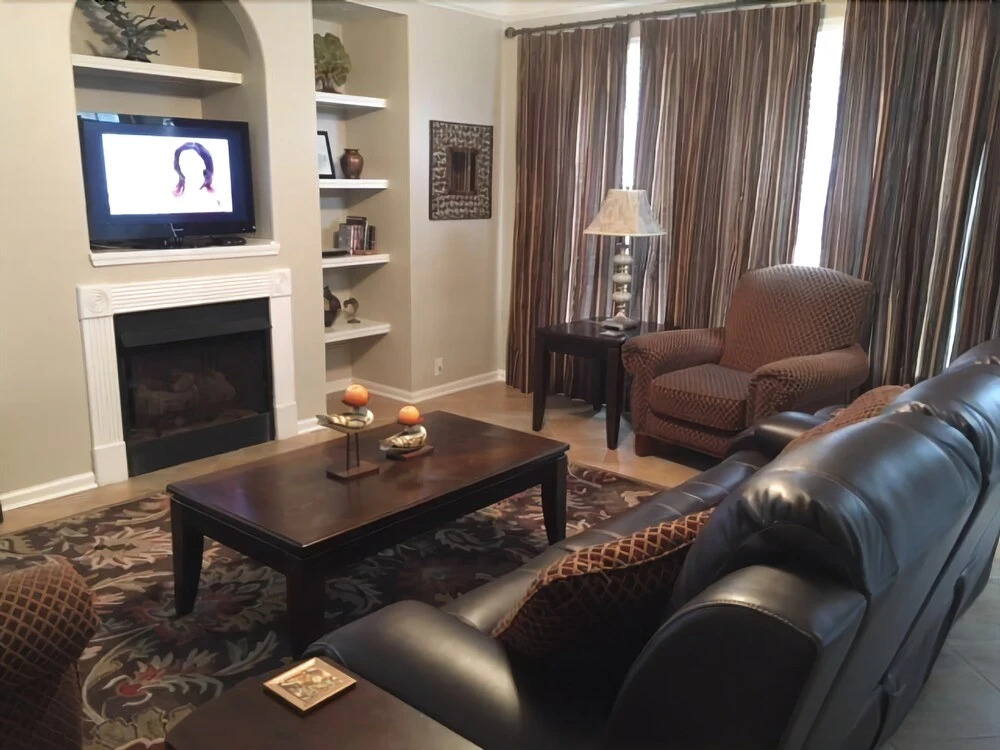 Legacy Villa 1701 3 Bedrooms 2 Bathrooms Condo