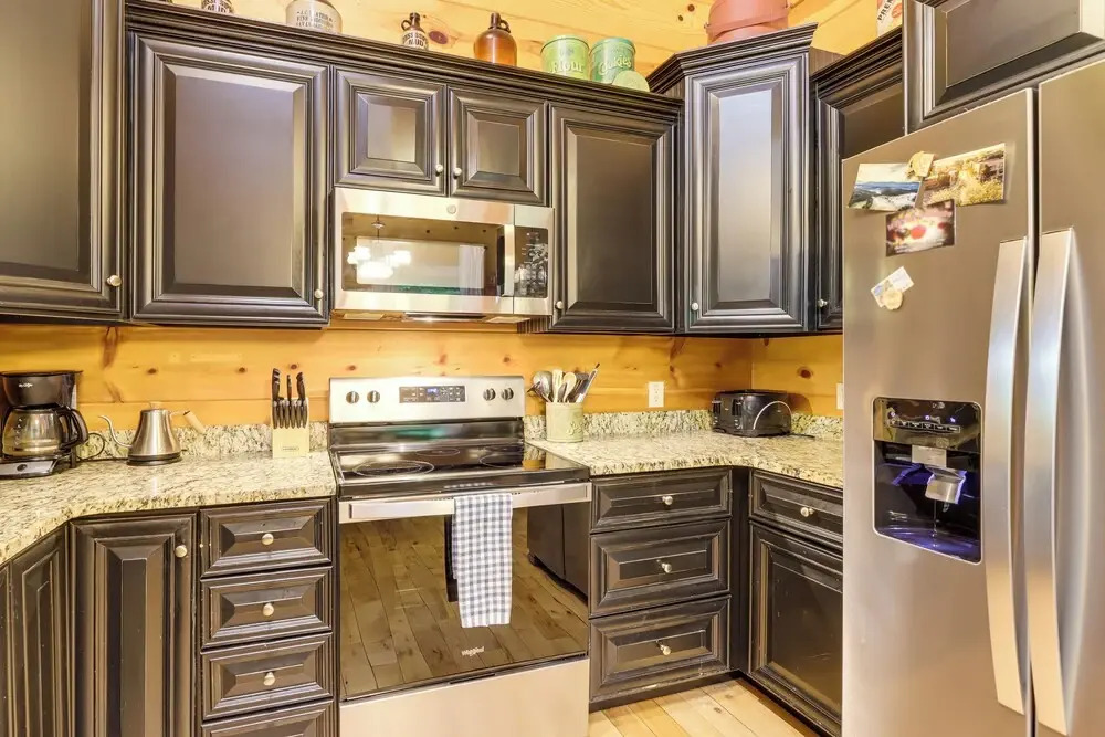 Lakeside Cabin: Game Room, Dock, Orchard, Wineries