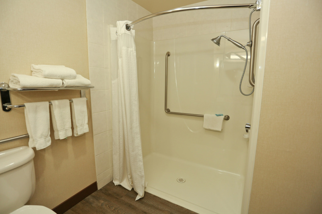 Holiday Inn Express Hotel & Suites Vernon by IHG