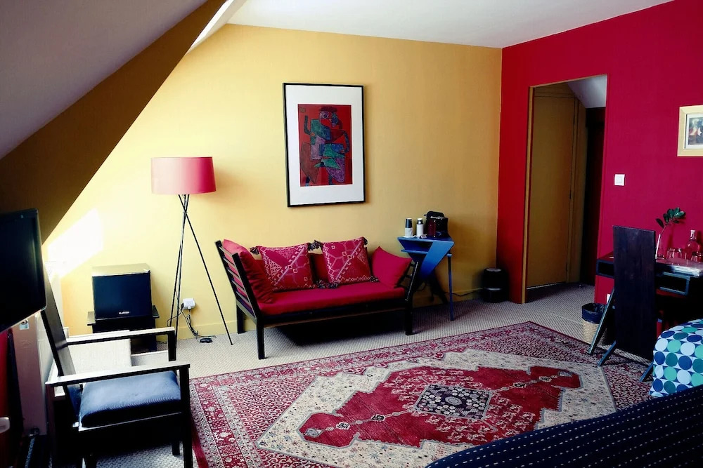 La Maison Jaune à la Janaie
