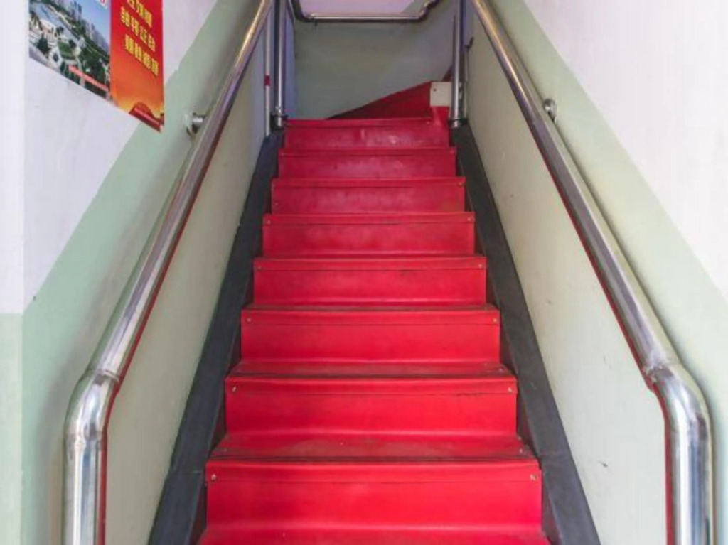 OYO Jiaozhou Huabinlou Hotel