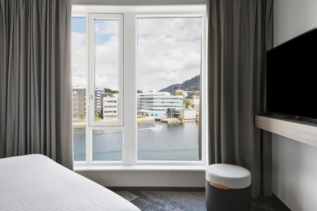 Moxy Bergen