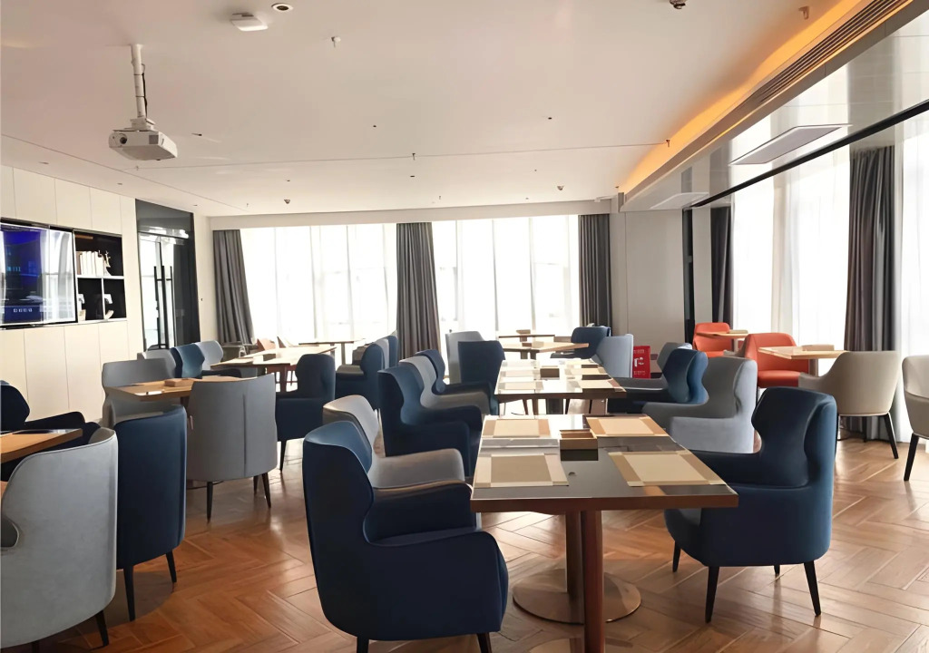 Echarm Hotel Jingzhou Olympic Sports Center