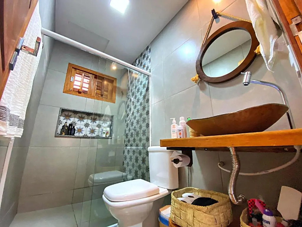 Bangalô de 2 pisos com piscina e vista para o mar na melhor localização da Praia de Maramar