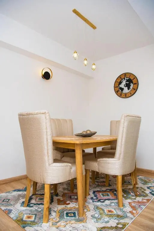 Exquisite 2 Bedroom Apartment in Kileleshwa with Gym & Pool