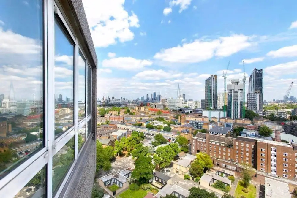 Central 2 Bedroom Apartment With Amazing Views