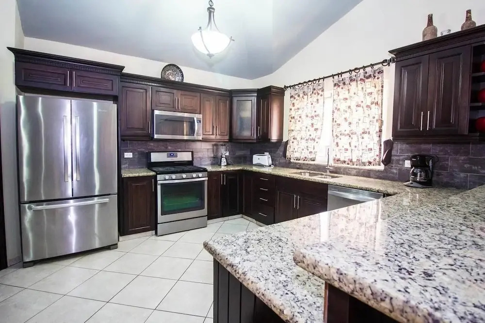 New! 6 Bedroom Ocean View