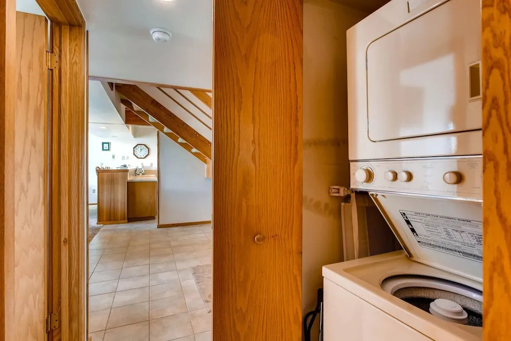 18 Snowmass Road, #403 - 3 Br Condo