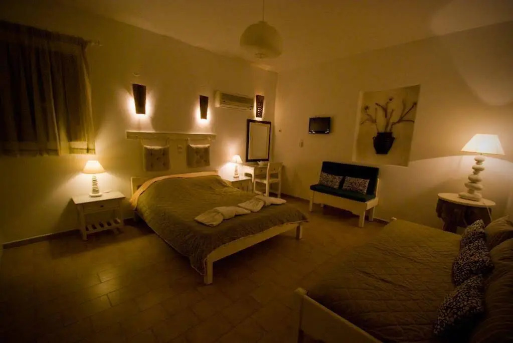 Diplos Studios
