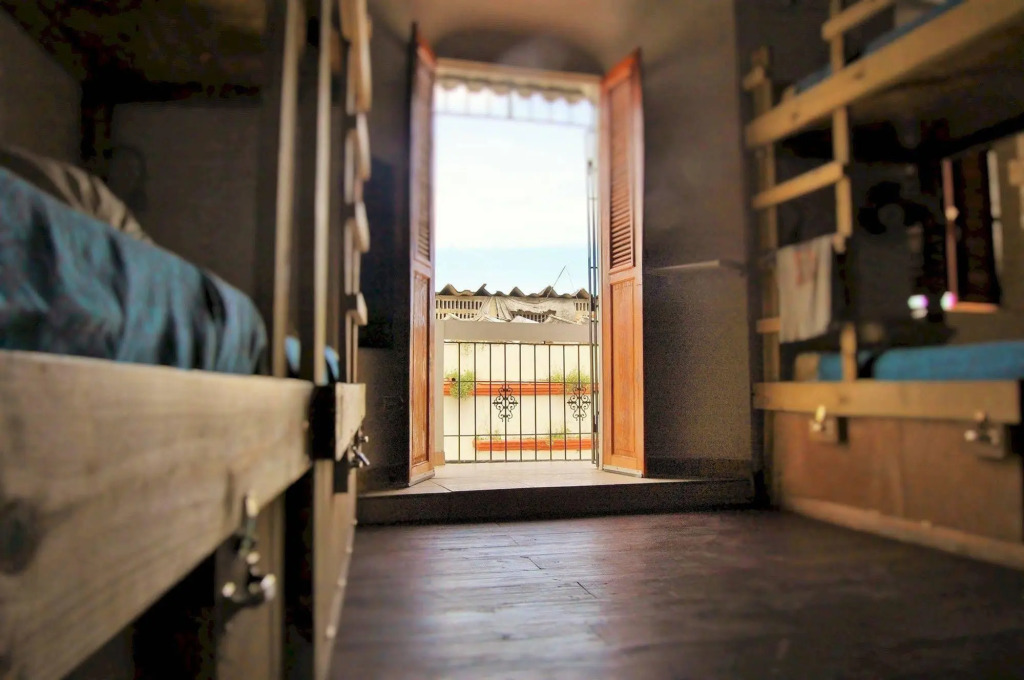 Island Life Hostel