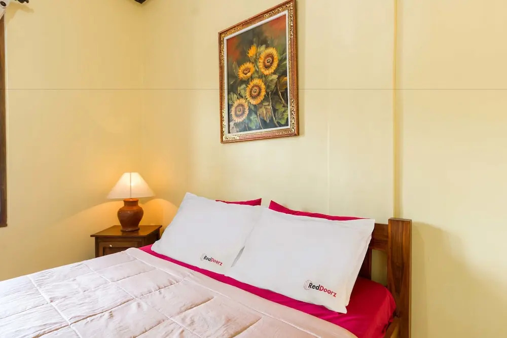 RedDoorz near Duyung Beach Sanur