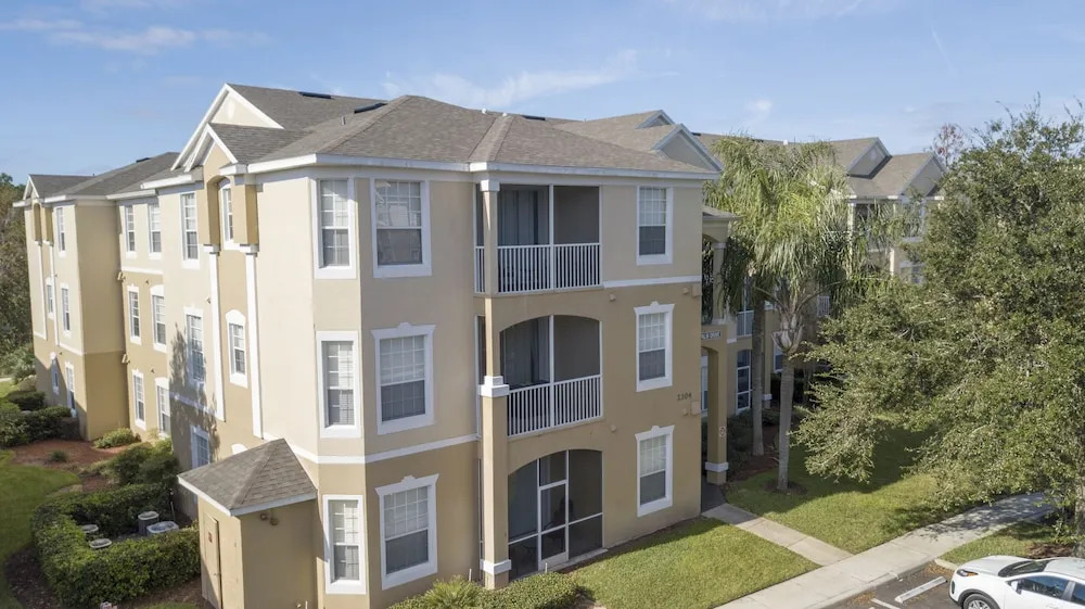 2304 #203 Windsor Palms Resort 57175 / 59092