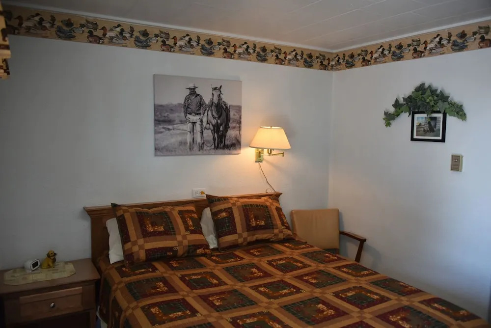 Royals Inn Motel