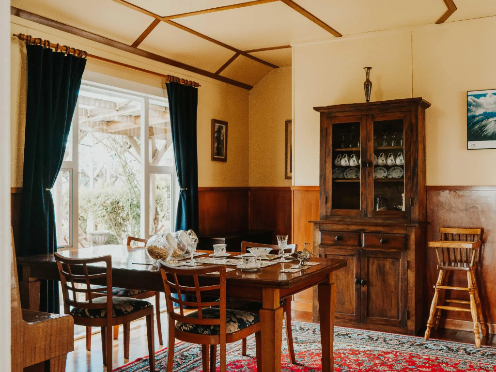 Tongariro Crossing Lodge