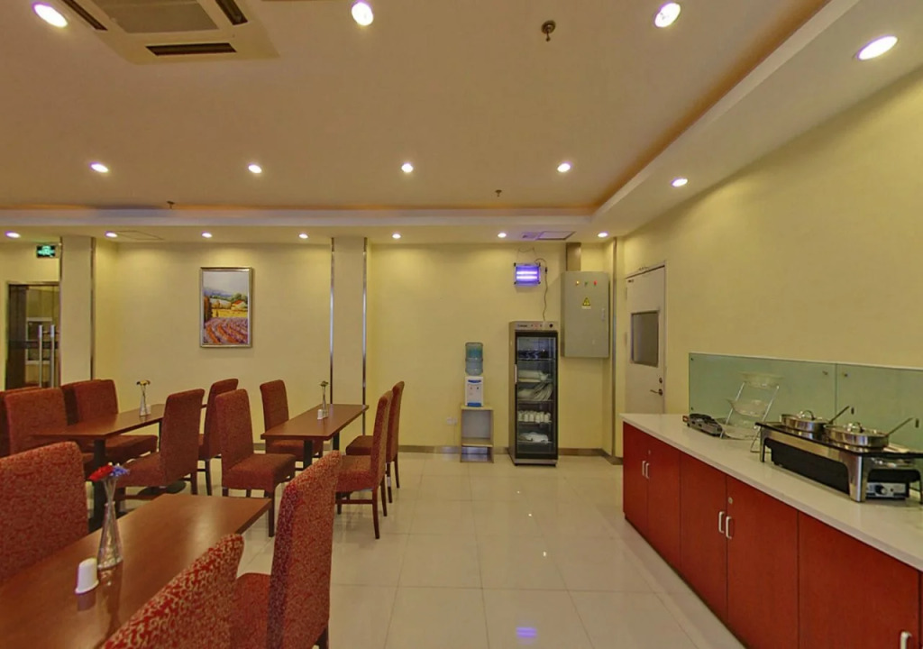 Hanting Hotel Shanghai Pudong Airport Free shuttle bus
