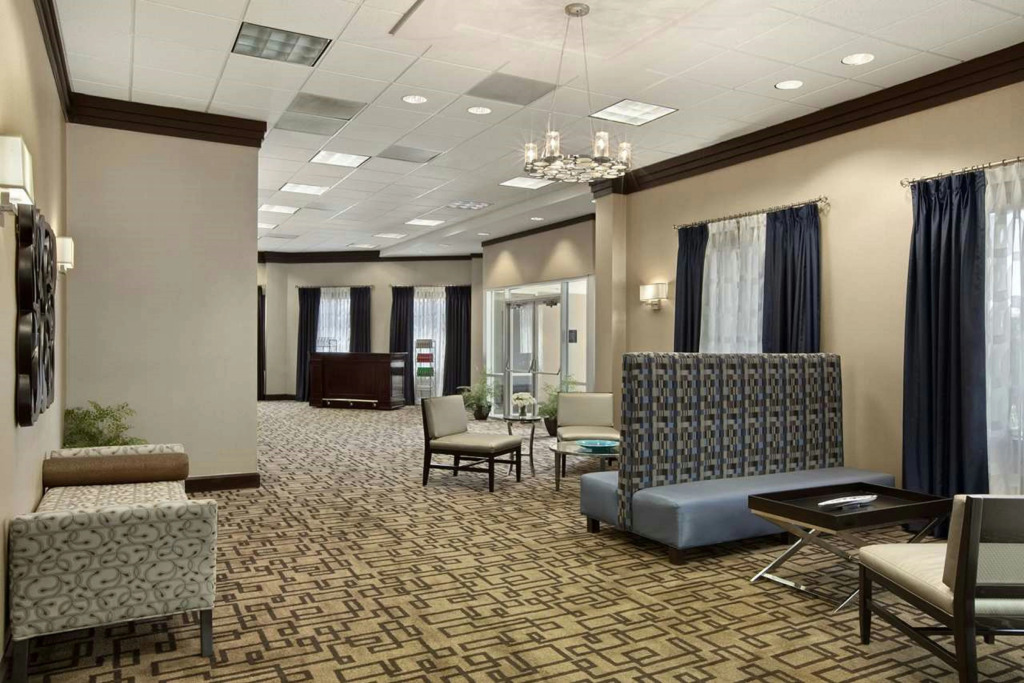 Embassy Suites by Hilton St Louis Airport