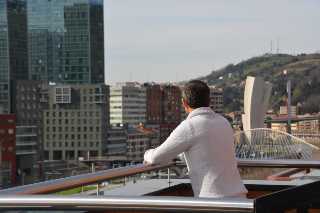 Отель Bilbao Plaza