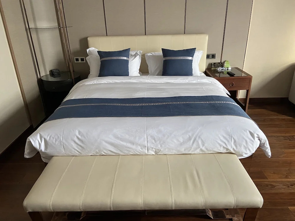 Changshu Skyline Cloud Hotel
