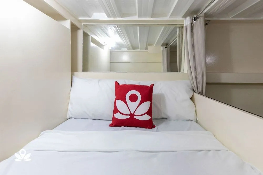 ZEN Rooms RSG ResiDens Manila