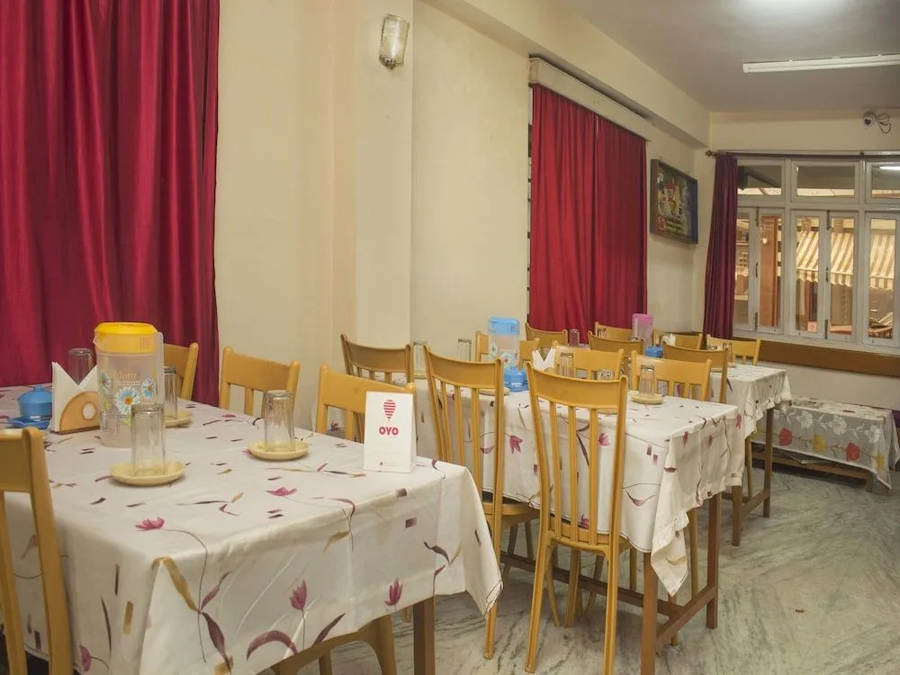 OYO 8569 Hotel Himalayas