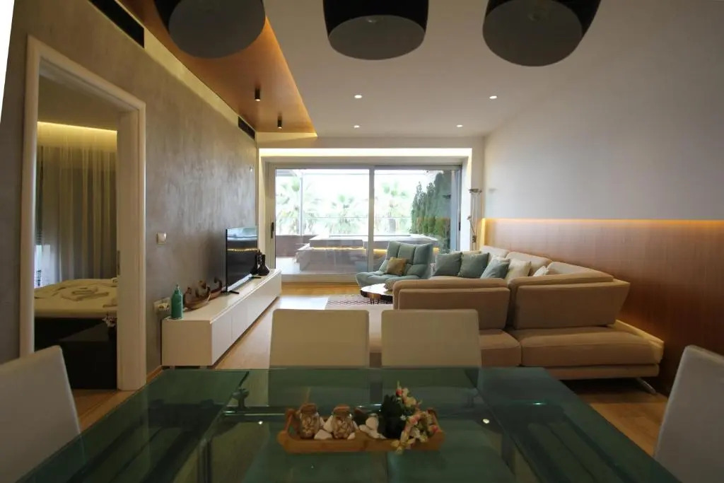 Belleview Apartment