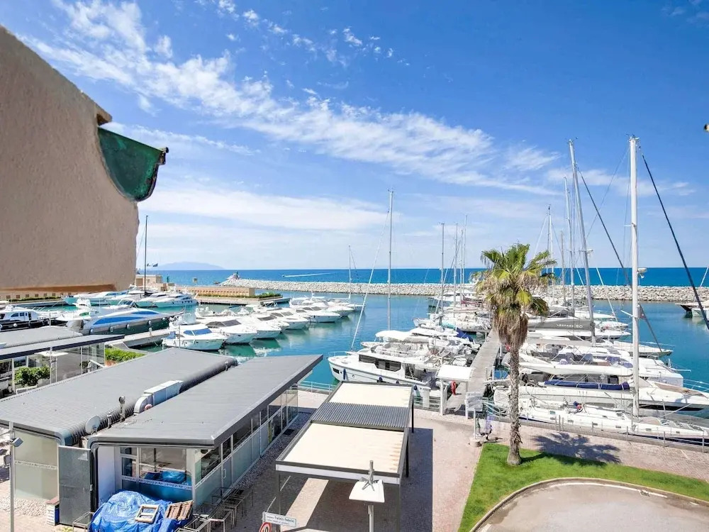 Holiday Gome in San Vincenzo Near Beach