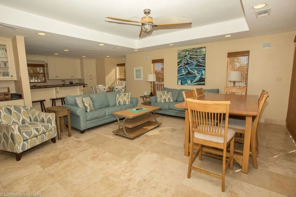 Captain Jax 5 Bedrooms 3 Bathrooms Home