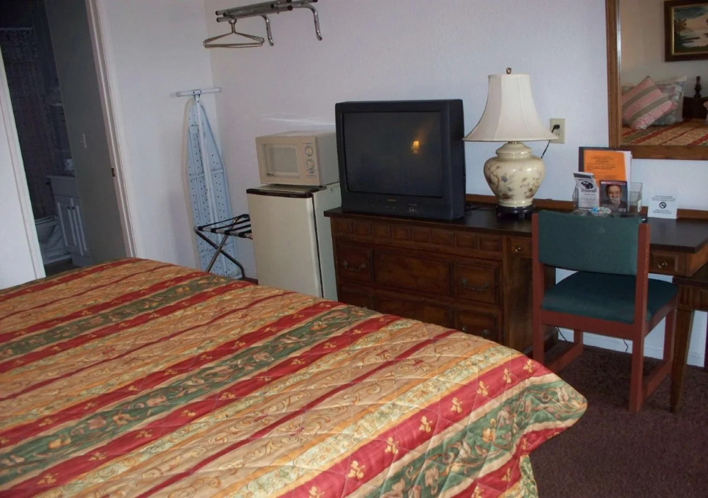 Rustic Motel Rolla