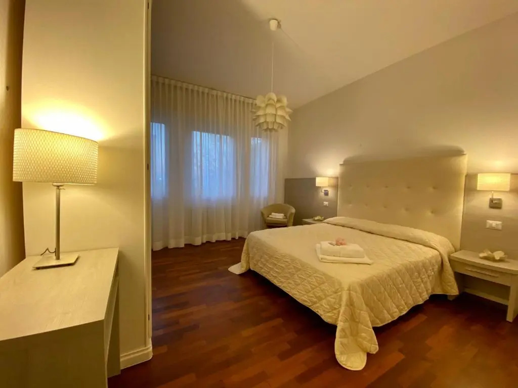 Villa Alda Suites & Rooms