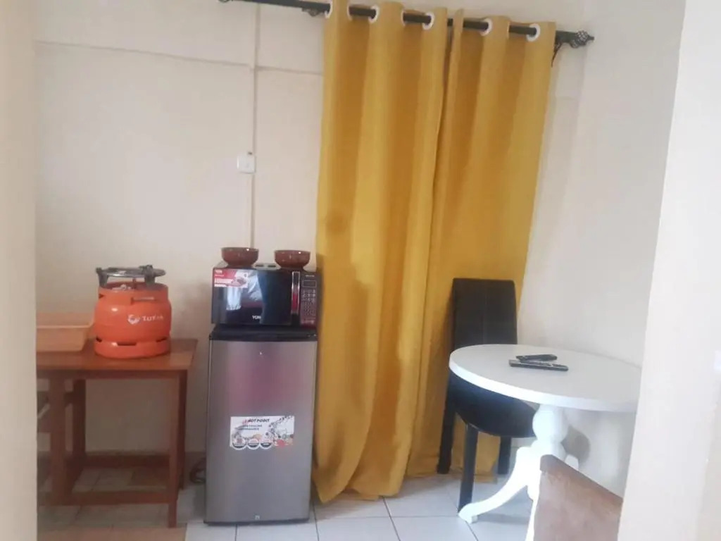 VicLux Studio, Harlequins hotel Suites woodley, Ngong road