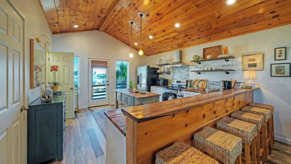 Relaxed Port Aransas Home Near Beach, Dining, and Island Fun At Last by Avantstay