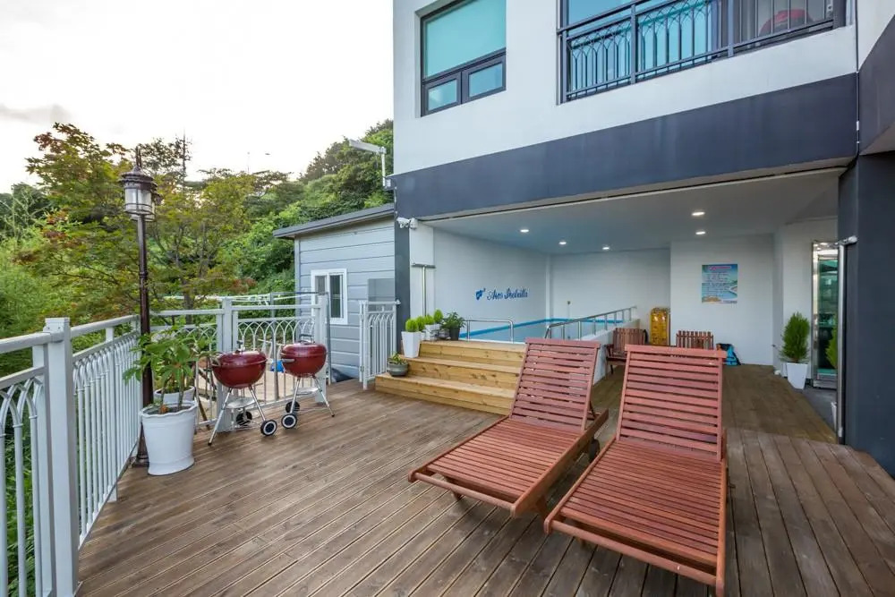 Arco Poolvilla Pension