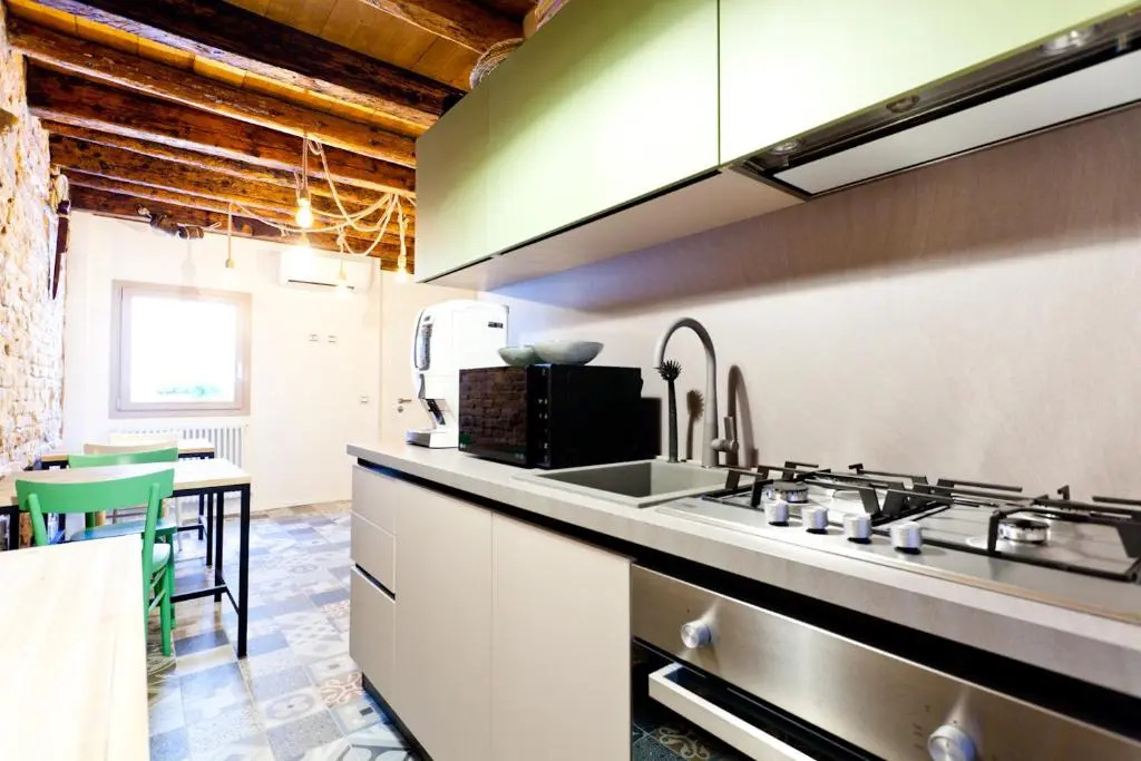B&B LA CANEVA 951