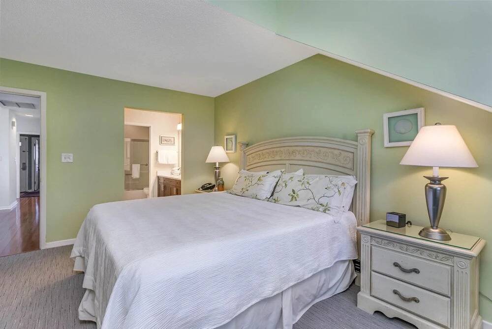 Kingston Residences Resort 1 and 2 Bedroom Villas