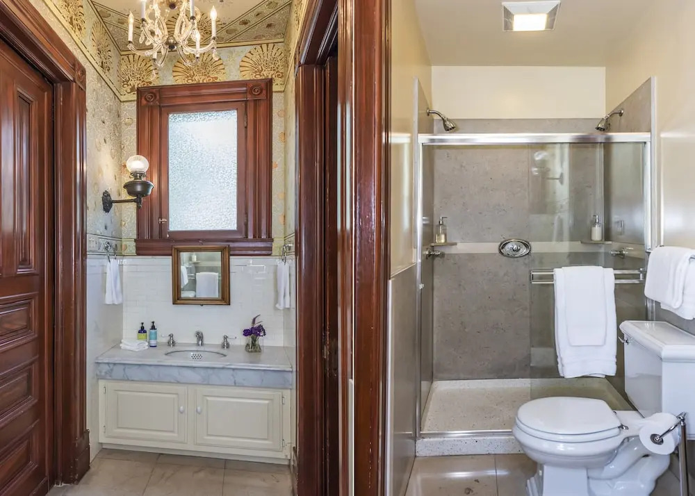Chateau Tivoli B&B