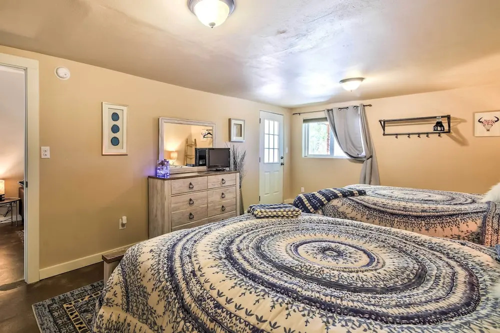 Cozy Home w/ Media Room: Short Walk to Taos Plaza!
