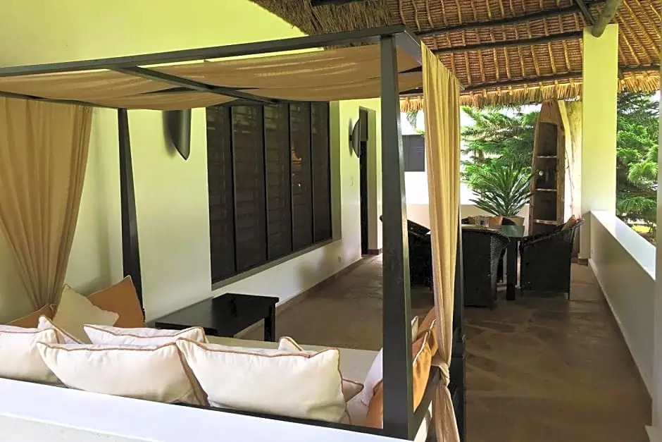 Galu 723-Private Ocean Club