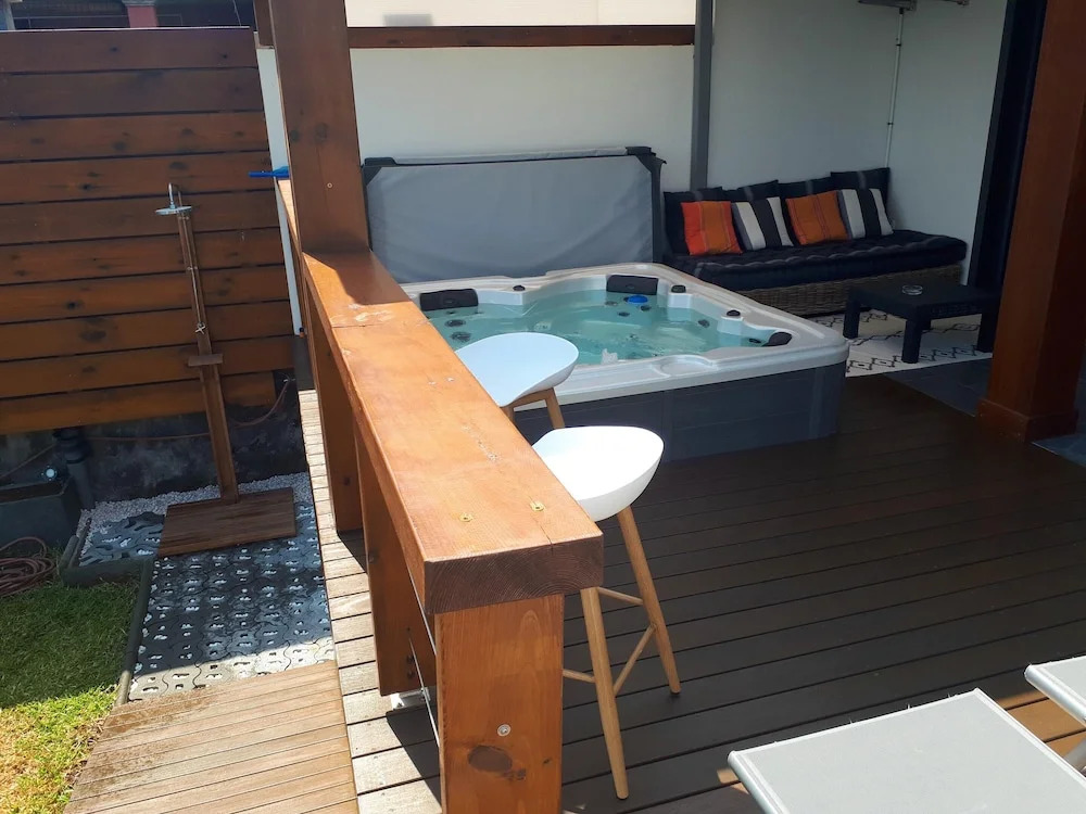 Apartment With one Bedroom in Saint Pierre, With Wonderful sea View, E