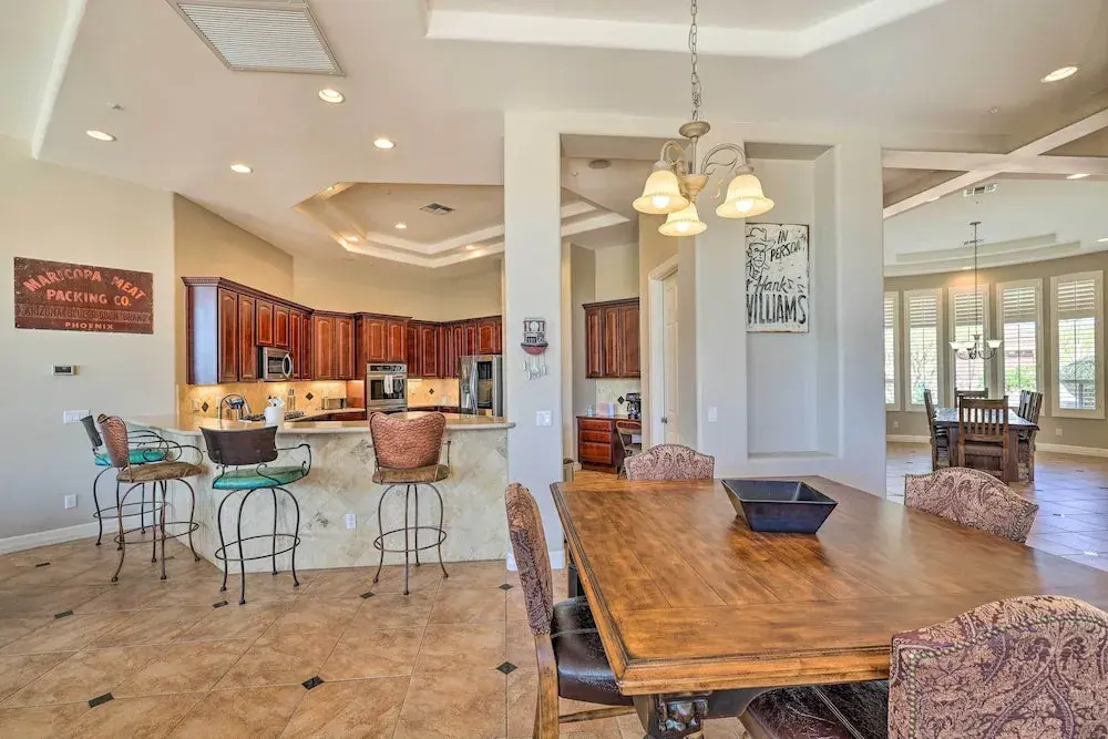 Infinity Pool: Stunning Home in Cave Creek